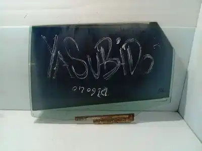 Автозапчасти б/у заднее левое окно за toyota auris ranchera familiar (_e18_) 1.8 hybrid (zwe186_) ссылки oem iam 6810402360