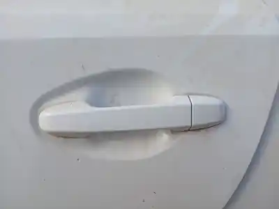Автозапчасти б/у задняя левая наружная ручка за toyota auris ranchera familiar (_e18_) 1.8 hybrid (zwe186_) ссылки oem iam 6921102924