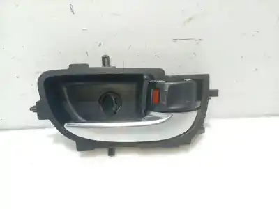 Автозапчасти б/у внутренняя задняя правая ручка за toyota auris ranchera familiar (_e18_) 1.8 hybrid (zwe186_) ссылки oem iam 6920502330c0