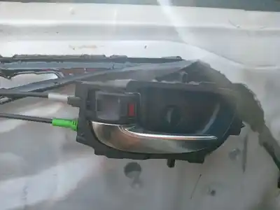 Автозапчасти б/у левая задняя внутренняя ручка за toyota auris ranchera familiar (_e18_) 1.8 hybrid (zwe186_) ссылки oem iam 6920602300c0