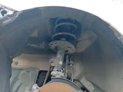 Автозапчасти б/у передний левый амортизатор за toyota auris ranchera familiar (_e18_) 1.8 hybrid (zwe186_) ссылки oem iam 4852009x90