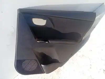 Автозапчасти б/у обивка задней правой двери за toyota auris ranchera familiar (_e18_) 1.8 hybrid (zwe186_) ссылки oem iam 6777502380