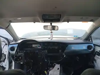 Автозапчасти б/у панель приборов за toyota auris ranchera familiar (_e18_) 1.8 hybrid (zwe186_) ссылки oem iam 5540102900c0