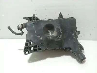 Автозапчасти б/у блок реле/предохранителей за toyota auris ranchera familiar (_e18_) 1.8 hybrid (zwe186_) ссылки oem iam 8274102080  8263102070