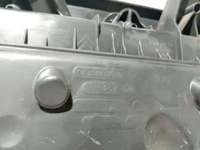 Автозапчастина б/у опора повітряного фільтра для peugeot 508 i (8d_) 1.6 hdi посилання на oem iam 1420v1 1039257 9673061080