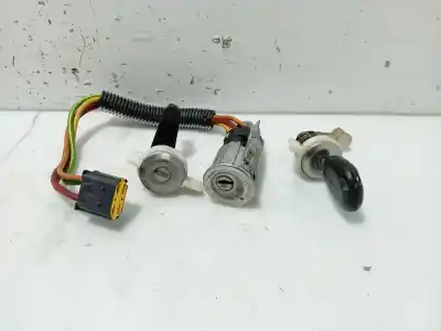 Second-hand car spare part Lock Key Set for RENAULT MEGANE I (BA0/1_) 1.9 DCI (BA05, BA1F) OEM IAM references 7700419012 7701474906 7701474906 / 7701468978