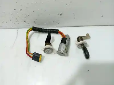 Second-hand car spare part lock key set for renault megane i (ba0/1_) 1.9 dci (ba05, ba1f) oem iam references 7700419012 7701474906 7701474906 / 7701468978