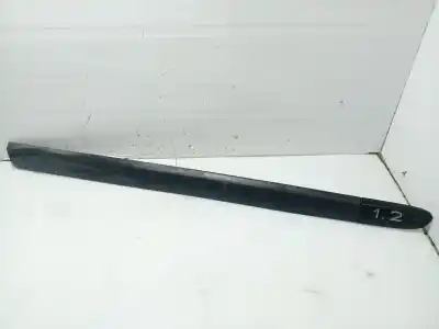 Peça sobressalente para automóvel em segunda mão moldagem por renault clio iii business referências oem iam 