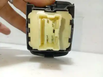 Pièce détachée automobile d'occasion commande de lève vitre avant gauche pour dacia sandero ii 1.5 dci références oem iam 254112588r 10023904a 254117873r