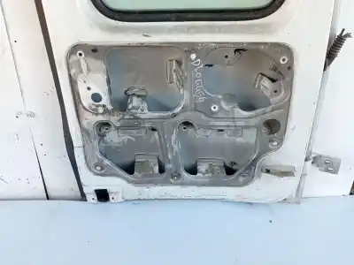 Pièce détachée automobile d'occasion porte arriere gauche pour opel combo furgoneta/monovolumen 1.7 cdti 16v références oem iam 93180782  