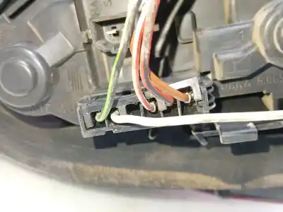 Автозапчасти б/у правый задний фонарь за seat leon (1m1) 1.6 16 v ссылки oem iam 1m6945112  