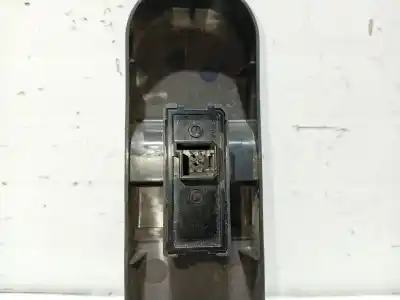 Pièce détachée automobile d'occasion commande de lève vitre avant droit pour opel astra h (a04) 1.7 cdti (l48) références oem iam 13228881  13228709