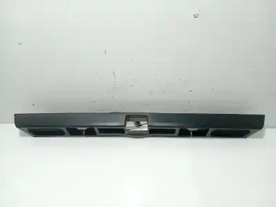 Pezzo di ricambio per auto di seconda mano modanatura per nissan primera (p11) 2.0 16v riferimenti oem iam 848102f000