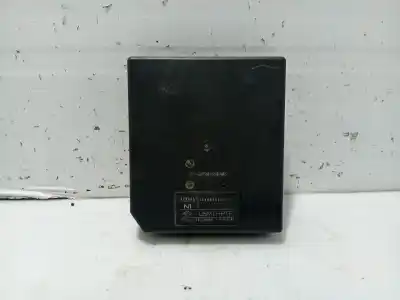 Peça sobressalente para automóvel em segunda mão caixa de fusíveis e relés por renault laguna iii 5 puertas referências oem iam 284b60012r