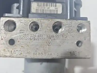 Pezzo di ricambio per auto di seconda mano abs per renault megane ii sedán (lm0/1_) 1.9 dci riferimenti oem iam 8200551143 0265234468  Pezzo di ricambio per auto di seconda mano abs per renault megane ii sedán (lm0/1_) 1.9 dci riferimenti oem iam 8200551143 0265234468