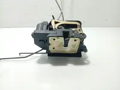 Second-hand car spare part left front door lock for ssangyong kyron 200 xdi limited oem iam references 7121008032  