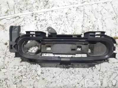 Second-hand car spare part left front outer door handle bracket for audi a3 (8p1) 2.0 tdi 16v oem iam references 8e1837885a