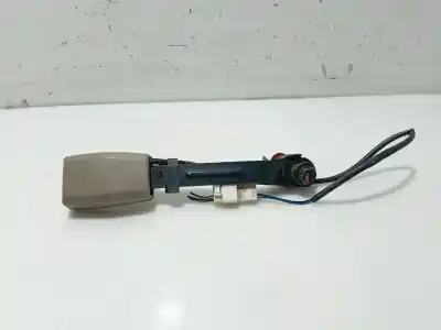 Автозапчасти б/у крюк для ремня передний правый за SSANGYONG KYRON 200 Xdi Limited ссылки OEM IAM 7466209000EAN  