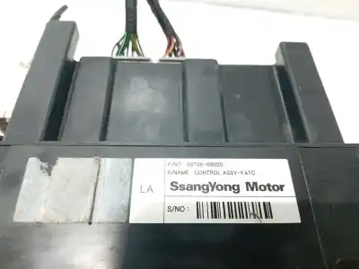 Pezzo di ricambio per auto di seconda mano controllo climatico per ssangyong kyron 200 xdi limited riferimenti oem iam 6870009020  