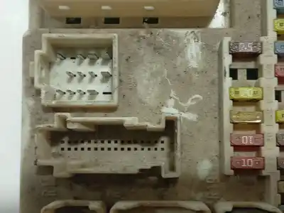 Second-hand car spare part fuse box unit for ford focus c-max (dm2) 2.0 oem iam references 3m5t14a073bgmid1  