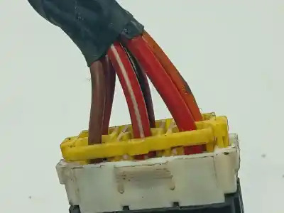 Second-hand car spare part ignition switch for daewoo lanos (klat) 1.3 oem iam references 95710896 93747069 96348304