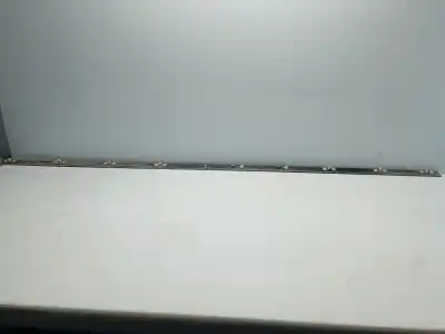 Peça sobressalente para automóvel em segunda mão moldagem por bmw serie 3 berlina (e46) 2.0 16v diesel cat referências oem iam 8208669