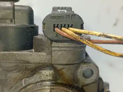 Pezzo di ricambio per auto di seconda mano scatola della farfalla per renault clio ii (bb_, cb_) 1.2 (bb0a, bb0f, bb10, bb1k, bb28, bb2d, bb2h, cb0a,... riferimenti oem iam 7700102870  