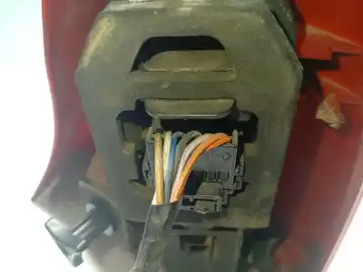 Second-hand car spare part left tailgate light for renault clio ii (bb_, cb_) 1.2 (bb0a, bb0f, bb10, bb1k, bb28, bb2d, bb2h, cb0a,... oem iam references 7700410515  