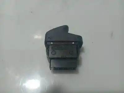 Second-hand car spare part right front power window switch for renault clio ii (bb_, cb_) 1.2 (bb0a, bb0f, bb10, bb1k, bb28, bb2d, bb2h, cb0a,... oem iam references 8200315042  
