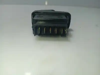 Second-hand car spare part right front power window switch for renault clio ii (bb_, cb_) 1.2 (bb0a, bb0f, bb10, bb1k, bb28, bb2d, bb2h, cb0a,... oem iam references 8200315042  