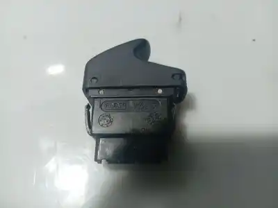 Автозапчастина б/у передній правий віконний вимикач для renault clio ii (bb_, cb_) 1.2 (bb0a, bb0f, bb10, bb1k, bb28, bb2d, bb2h, cb0a,... посилання на oem iam 8200315042  