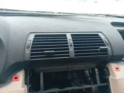 Peça sobressalente para automóvel em segunda mão GRELHA DE VENTILAÇÃO TABLIER por BMW X5 (E53) 3.0 D Referências OEM IAM 64228402221  