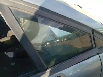 Second-hand car spare part right front triangle quarter glass for citroen c4 i (lc_) 1.6 hdi oem iam references 8116lr