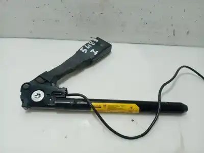 Pezzo di ricambio per auto di seconda mano gancio cintura anteriore sinistro per opel astra h gtc (a04) 1.4 (l08) riferimenti oem iam 93179240  