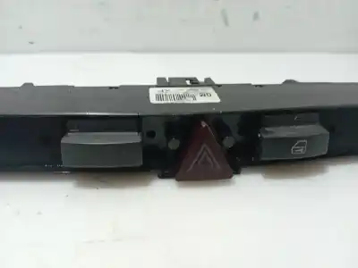 Second-hand car spare part hazard warning lights for opel astra h gtc (a04) 1.4 (l08) oem iam references 13100105  