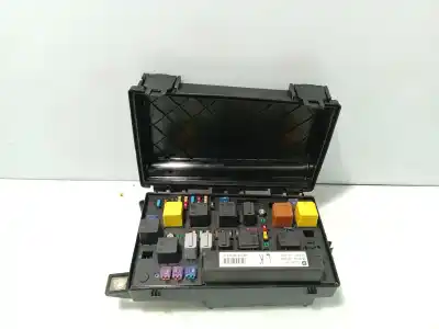 İkinci el araba yedek parçası röle/sigorta kutusu için opel astra h (a04) 1.6 (l48) oem iam referansları 015349211