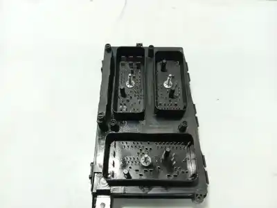 İkinci el araba yedek parçası röle/sigorta kutusu için opel astra h (a04) 1.6 (l48) oem iam referansları 015349211  5dk00946440