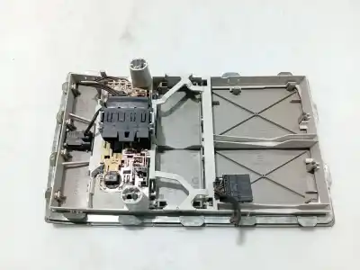 Автозапчастина б/у внутрішне світло для opel astra h (a04) 1.6 (l48) посилання на oem iam 13112203 3030367952 644160657