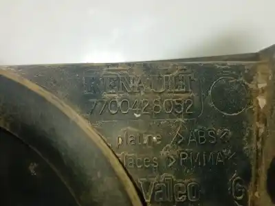 Автозапчасти б/у внутренний правый задний фонарь за renault megane i classic (la0/1_) 1.9 dti (la08, la0n) ссылки oem iam 7700428052  7701042633