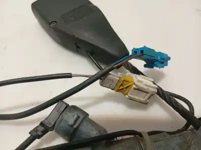 Second-hand car spare part left front seat belt buckle for renault clio ii (bb_, cb_) 1.2 (bb0a, bb0f, bb10, bb1k, bb28, bb2d, bb2h, cb0a,... oem iam references 8200703358  