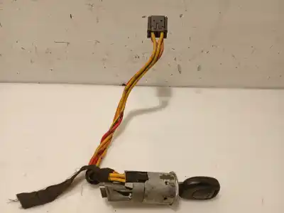 Second-hand car spare part ignition switch for renault clio ii (bb_, cb_) 1.2 (bb0a, bb0f, bb10, bb1k, bb28, bb2d, bb2h, cb0a,... oem iam references 7701472806 7701471098 7701472806
