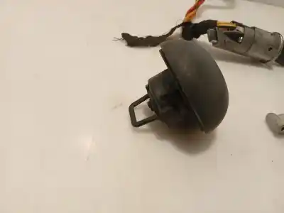 Second-hand car spare part ignition switch for renault clio ii (bb_, cb_) 1.2 (bb0a, bb0f, bb10, bb1k, bb28, bb2d, bb2h, cb0a,... oem iam references 7701472806 7701471098 7701472806