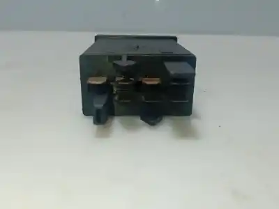 Second-hand car spare part hazard warning lights for audi a4 b5 (8d2) 1.8 oem iam references 8d0941509  