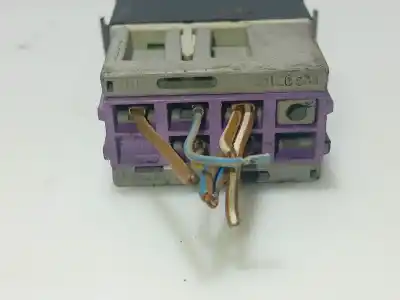 Piesă de schimb auto la mâna a doua intrerusator pentru audi a4 b5 (8d2) 1.8 referințe oem iam 8d0941301  