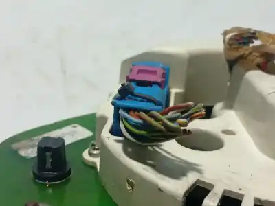 Second-hand car spare part dashboard for audi a4 b5 (8d2) 1.9 tdi oem iam references 88311225  