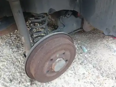 Peça sobressalente para automóvel em segunda mão charrió / suporte de eixo de trás por skoda fabia i (6y2) 1.2 referências oem iam 6q0500051aq