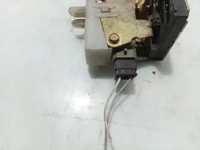 Автозапчастина б/у замок дверей заднього лівого для renault clio ii (bb_, cb_) 1.2 (bb0a, bb0f, bb10, bb1k, bb28, bb2d, bb2h, cb0a,... посилання на oem iam 825031649r  8200703358