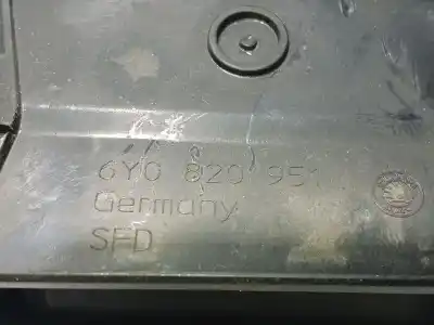 Pezzo di ricambio per auto di seconda mano modanatura per skoda fabia i (6y2) 1.2 riferimenti oem iam 6y0820951  