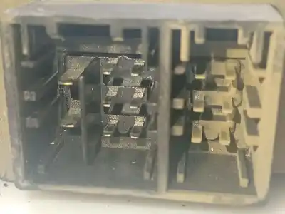 Автозапчасти б/у мотор стекла переднего правого за skoda fabia i (6y2) 1.2 ссылки oem iam 6y1959802 sk240pdls 