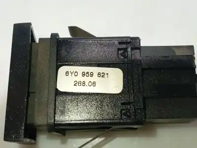 Peça sobressalente para automóvel em segunda mão trocar por skoda fabia i (6y2) 1.2 referências oem iam 6y0959621  